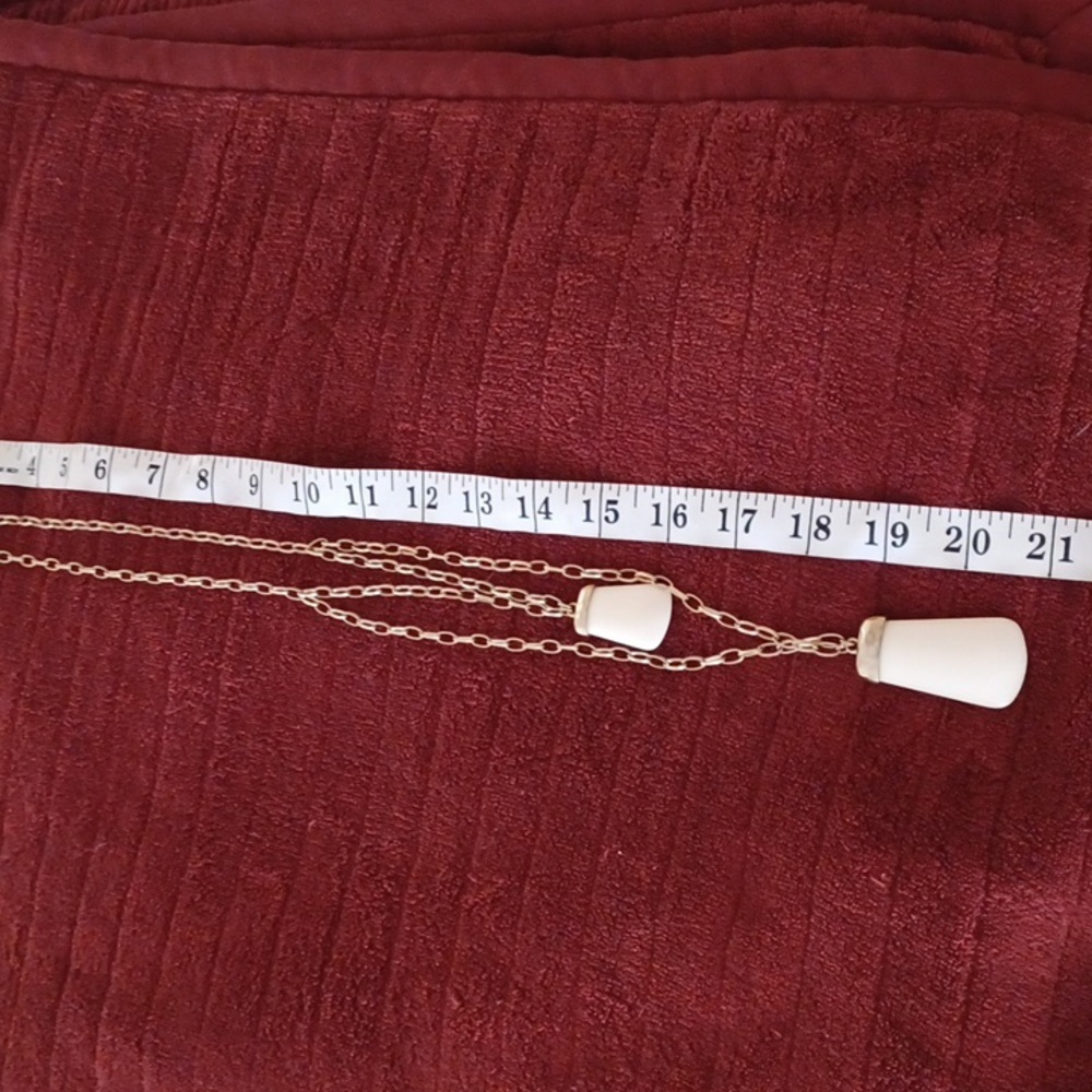 Jewelry - Picture 3 of 4